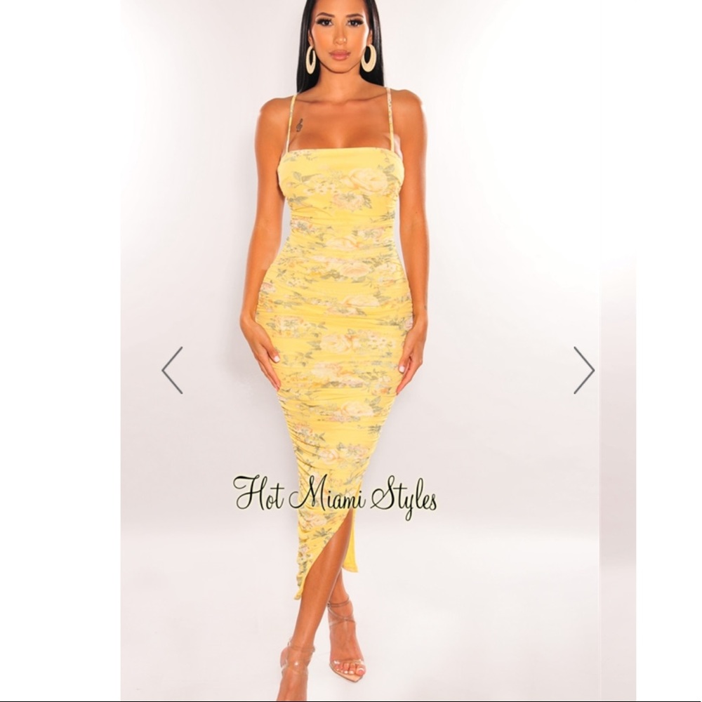 Yellow floral print spaghetti straps ruched dress
